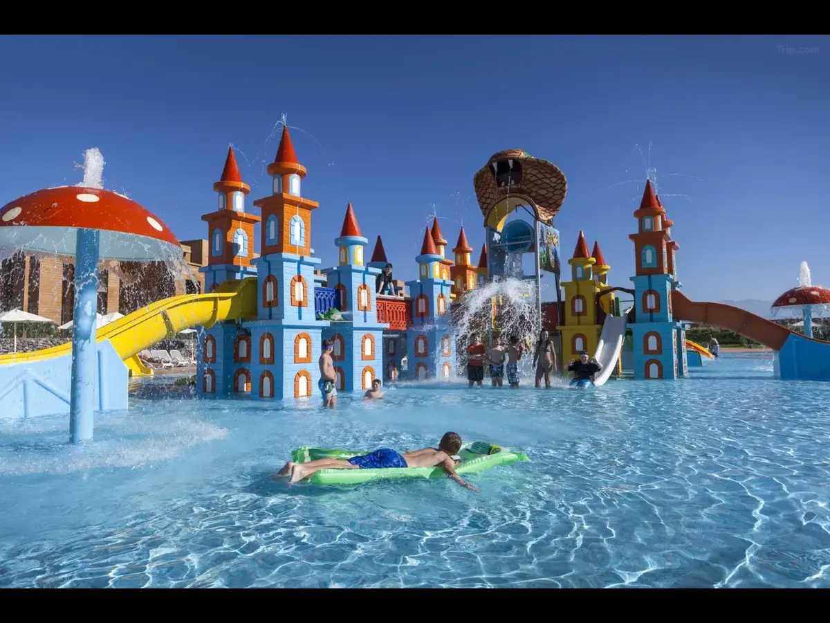 Aqua Mirage Club & Aqua Park